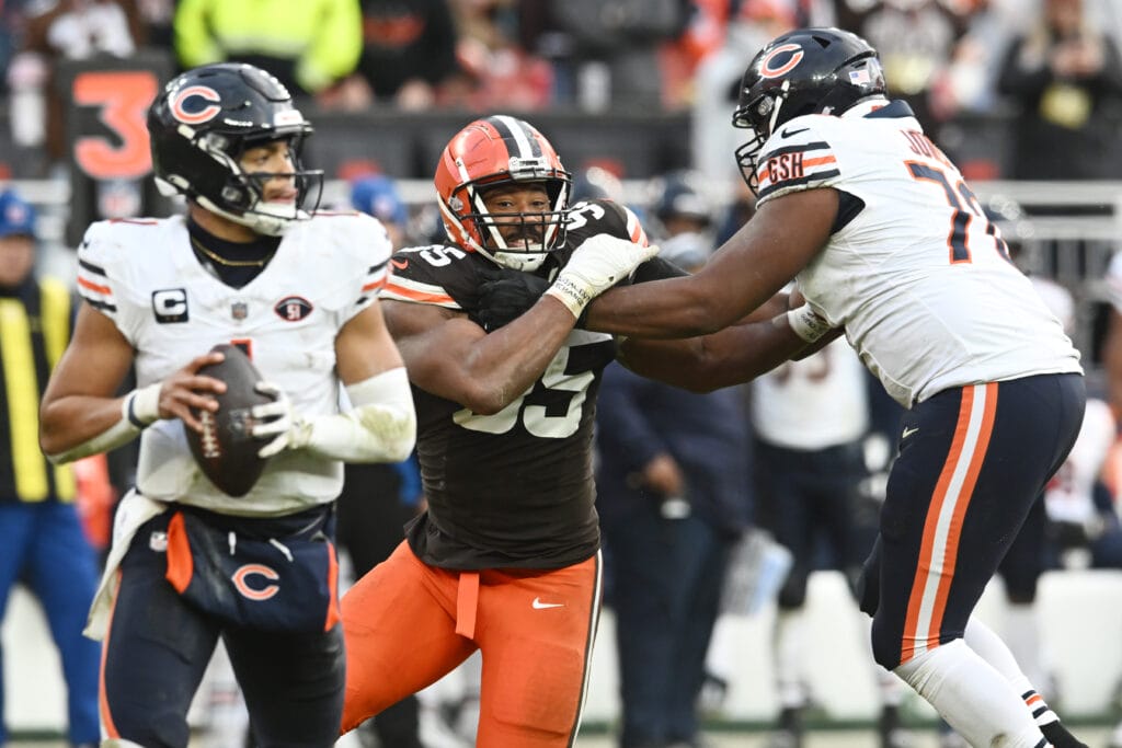 What went wrong on fourth-and-1 for the Chicago Bears in Cleveland?
