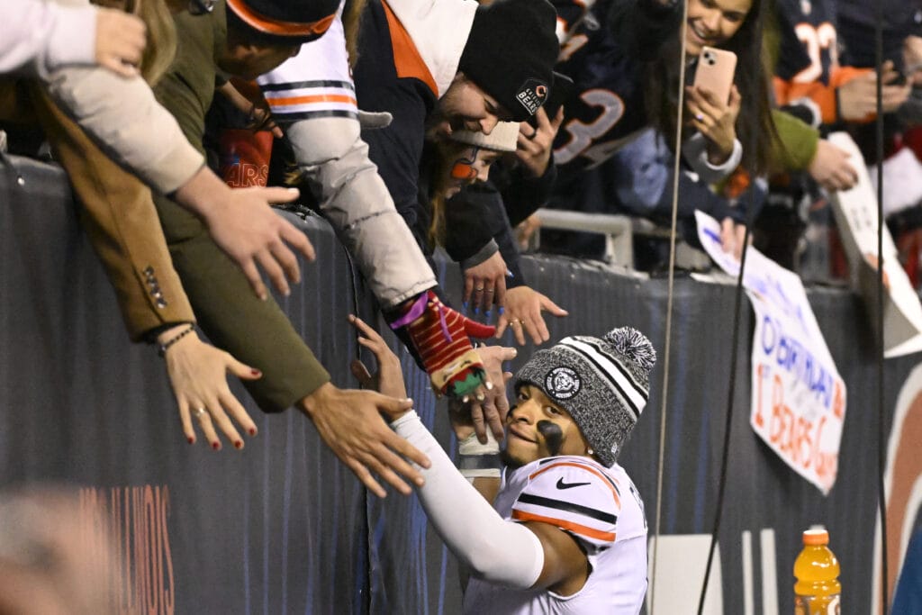 10 Quick Thoughts: Bears win, but future still cloudy on a foggy Christmas Eve