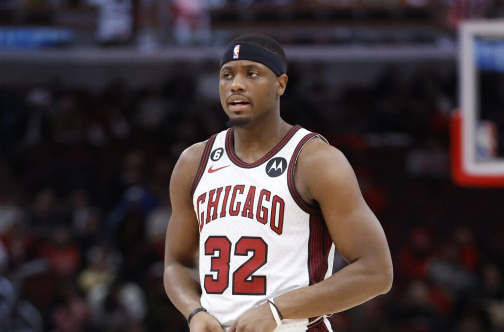 Terry Taylor emerges as small-ball center for Chicago Bulls