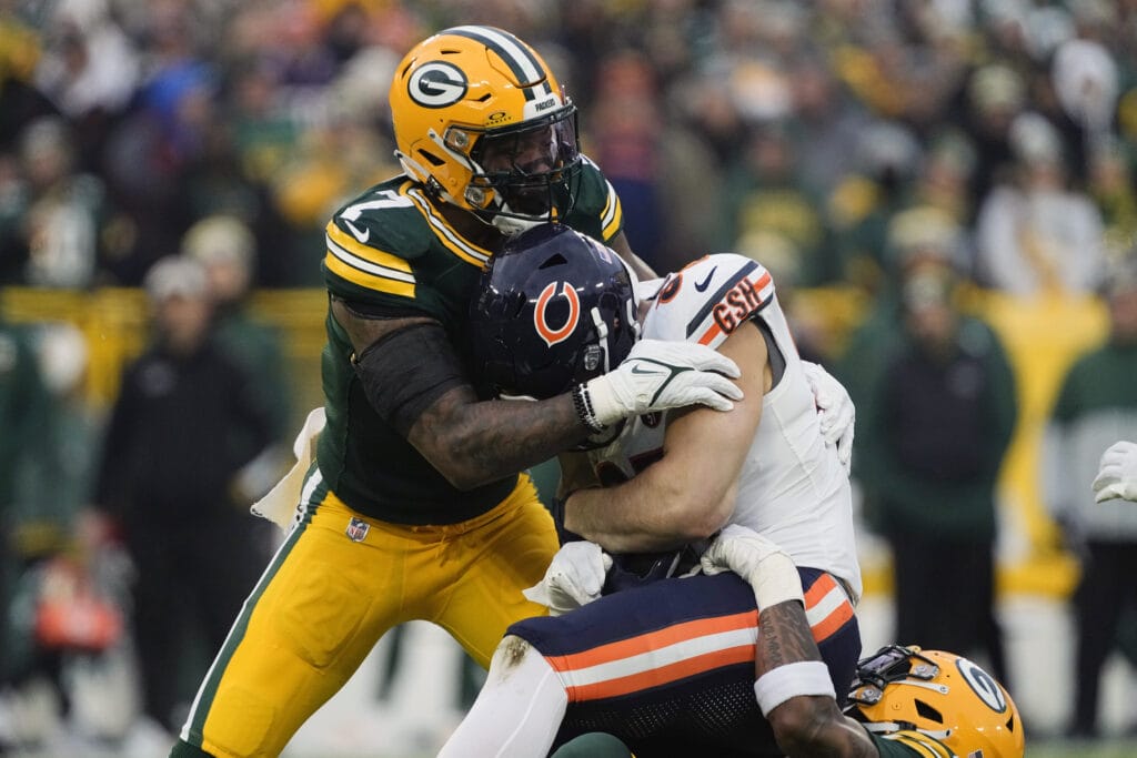 Instant Reactions: Chicago Bears fall flat in spoiler attempt, allow Packers into the playoffs as Green Bay losing streak hits 10
