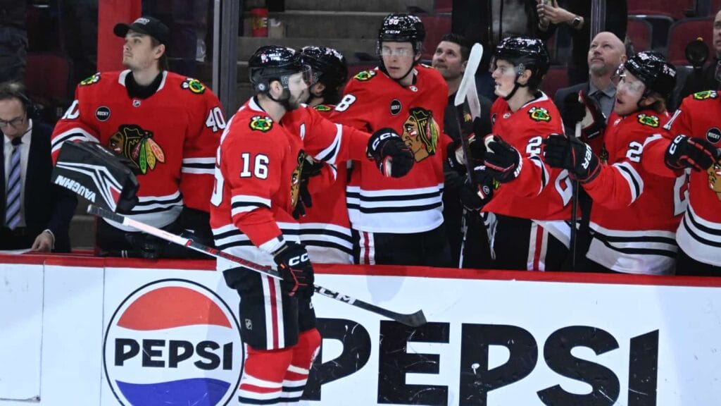 Hawks Hits: Blackhawks fall short of upset bid in 2-1 loss to Oilers