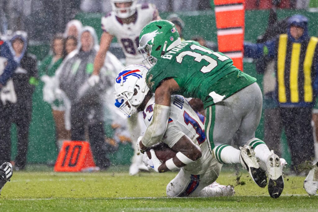 Veteran safety Kevin Byard signs with the Chicago Bears on two-year deal