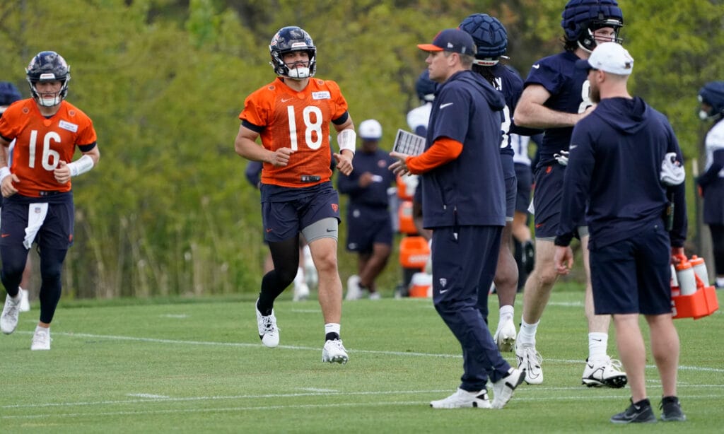 CHGO Digest: Bears official schedule, new suit filed against Blackhawks