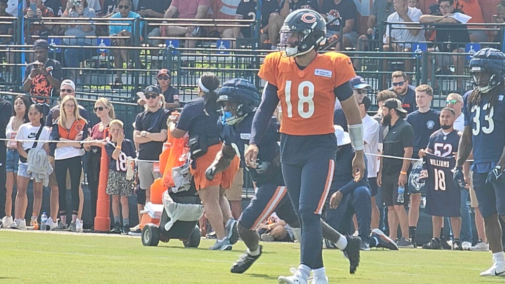 Bears QB Caleb Williams in pads at training camp