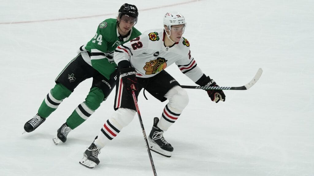Blackhawks Game Day Preview: Five-game road trip starts versus Stars