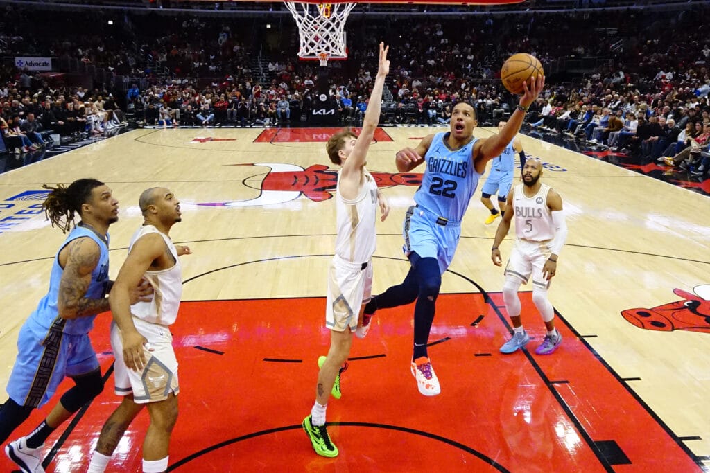 Game Notes: Defensive struggles continue, Buzelis scores career-high