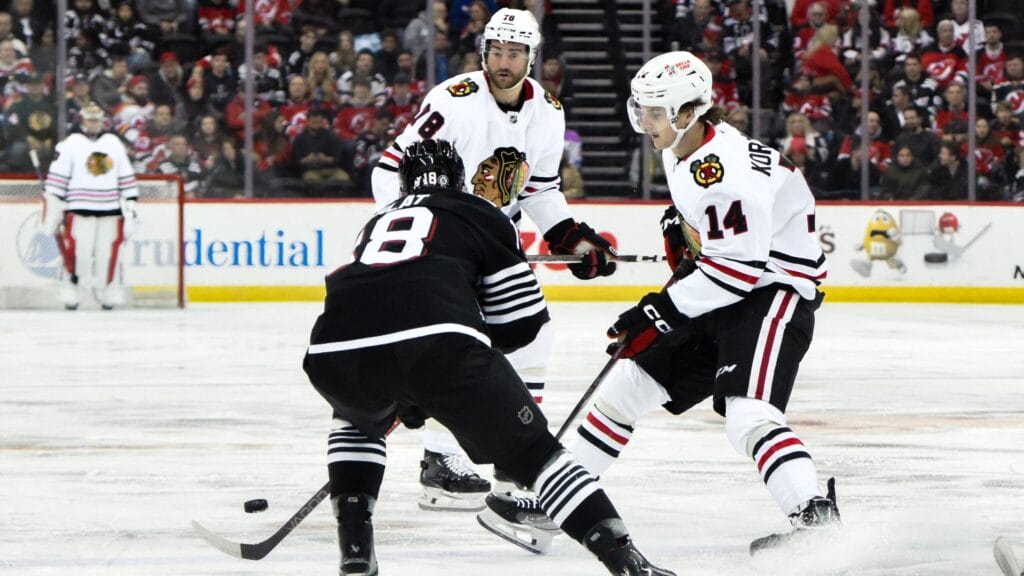 Evening Chirps: Blackhawks easily fold again, but with a different feeling