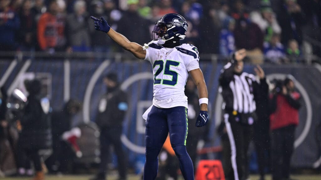 Seattle Seahawks' Kenny MacIntosh vs. Chicago Bears