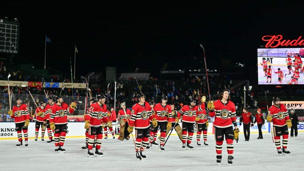 Blackhawks, Blues play in least-watched Winter Classic