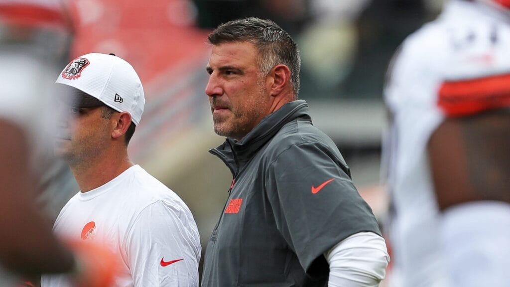 Chicago Bears head coaching candidate Mike Vrabel