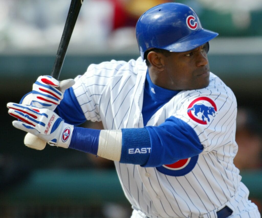 Sammy Sosa welcomed by fans at 2025 Cubs Convention