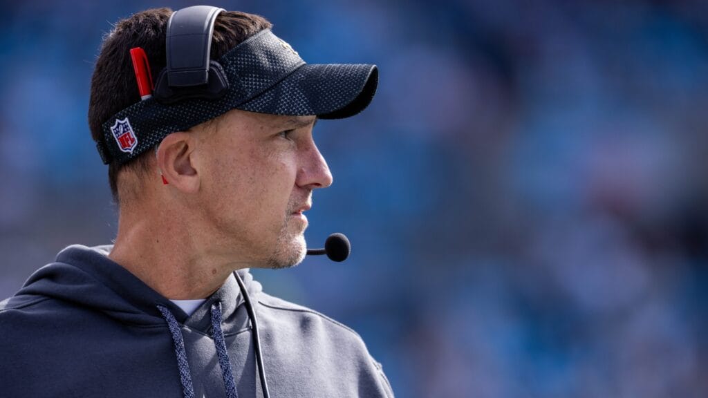 Chicago Bears defensive coordinator hire Dennis Allen