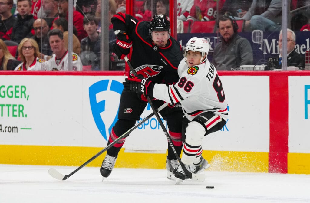 Blackhawks Recap: Hawks fall in Teuvo Teräväinen’s return to Carolina