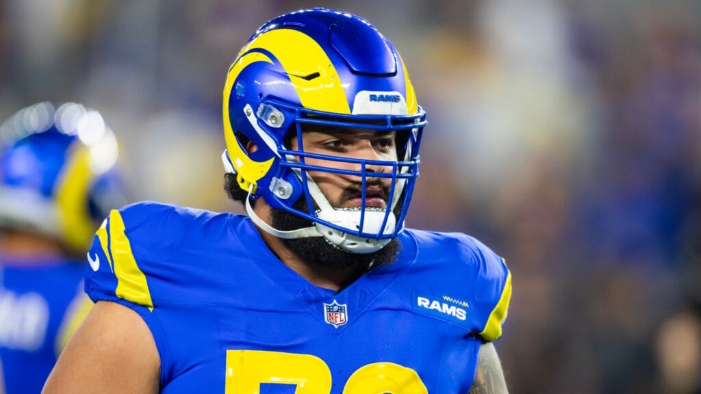 New Chicago Bears lineman Jonah Jackson