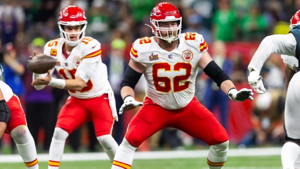 New Chicago Bears guard Joe Thuney