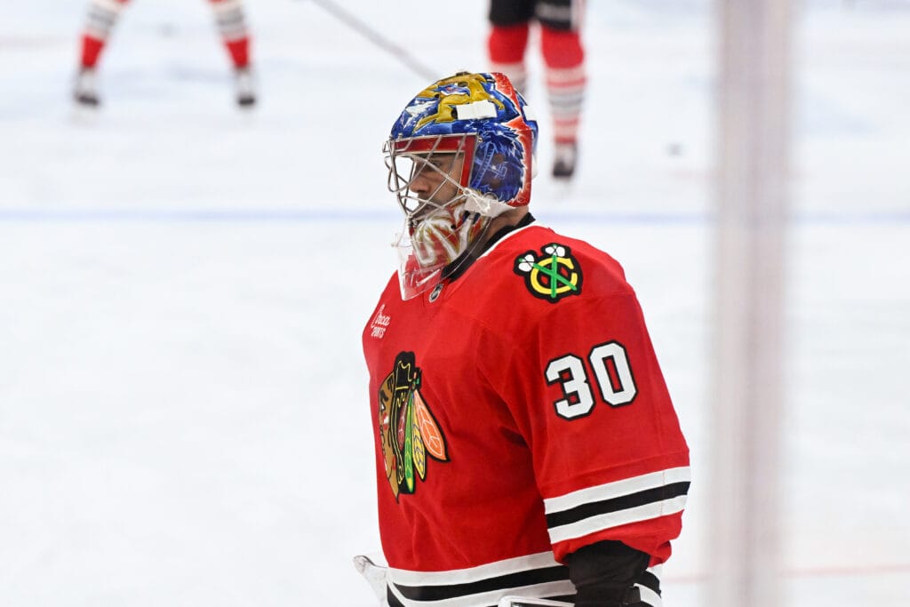 Blackhawks rolling with Arvid Söderblom and Spencer Knight amid three-goalie situation