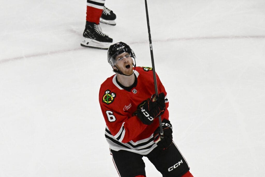 Blackhawks defenseman Sam Rinzel