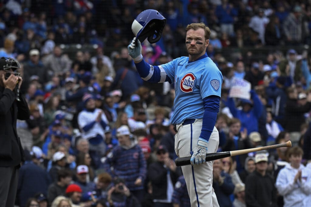 Ian Happ’s 1,000th career game highlighted by dazzling catch