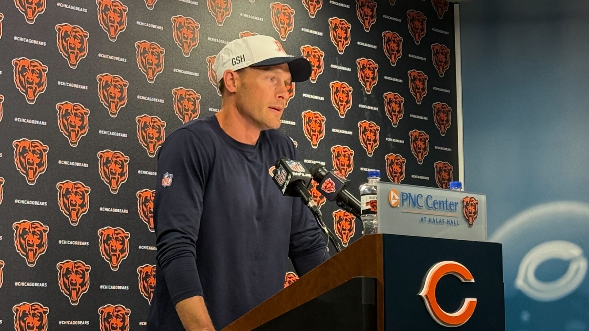 Chicago Bears head coach Ben Johnson