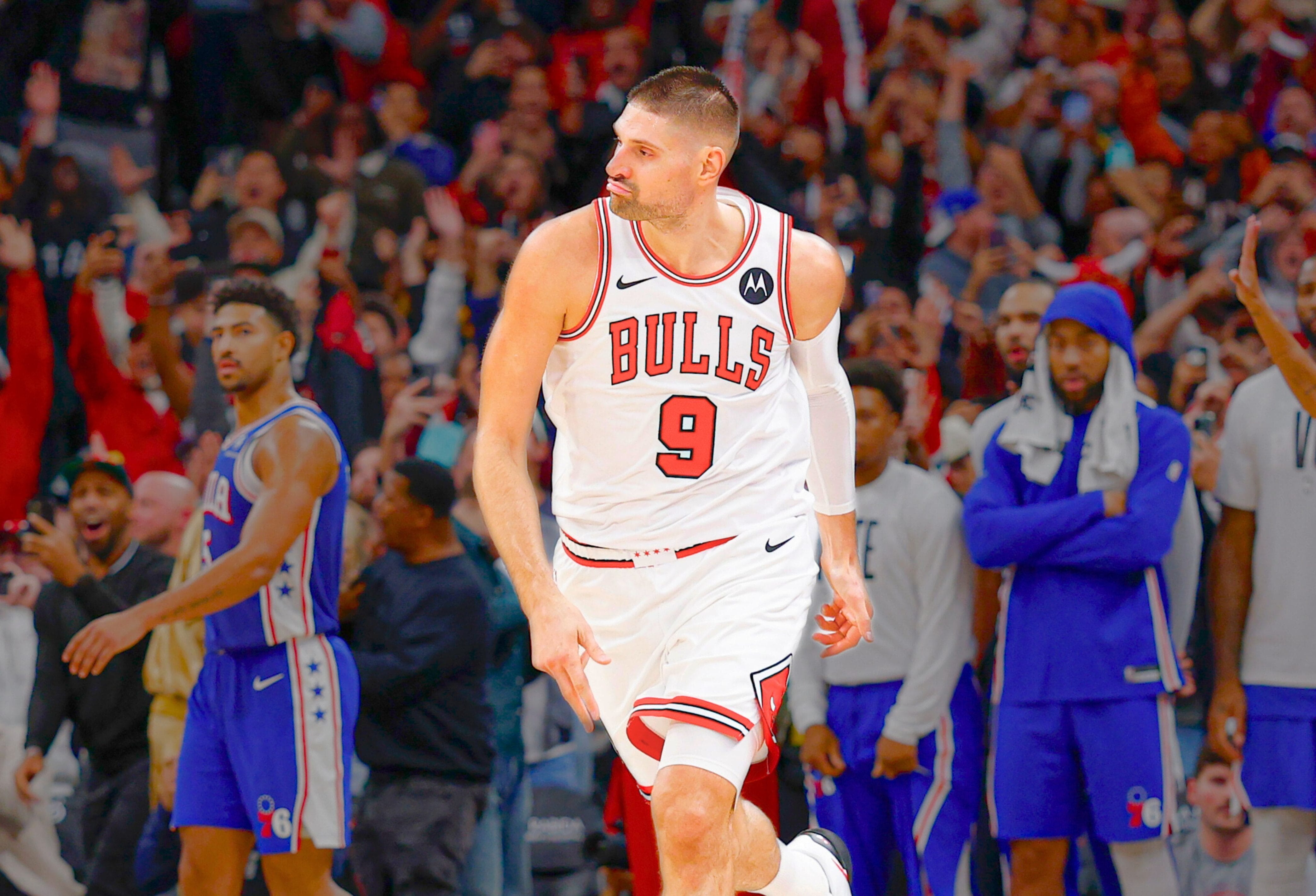 Oct 29 2025 Chicago Illinois USA Sacramento Kings guard Zach LaVine 8 shoots against Chicago Bulls forward Matas Buzelis 14 during the first half at United Center e1762321552999