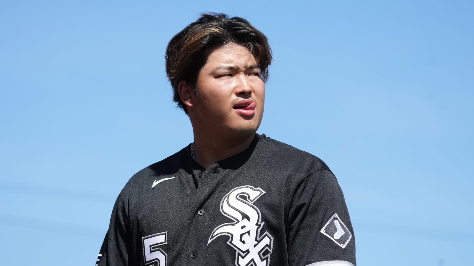 Chicago White Sox third baseman Munetaka Murakami (5) reacts against the Athletics in the second inning at Camelback Ranch-Glendale. Mandatory Credit: Rick Scuteri-Imagn Images