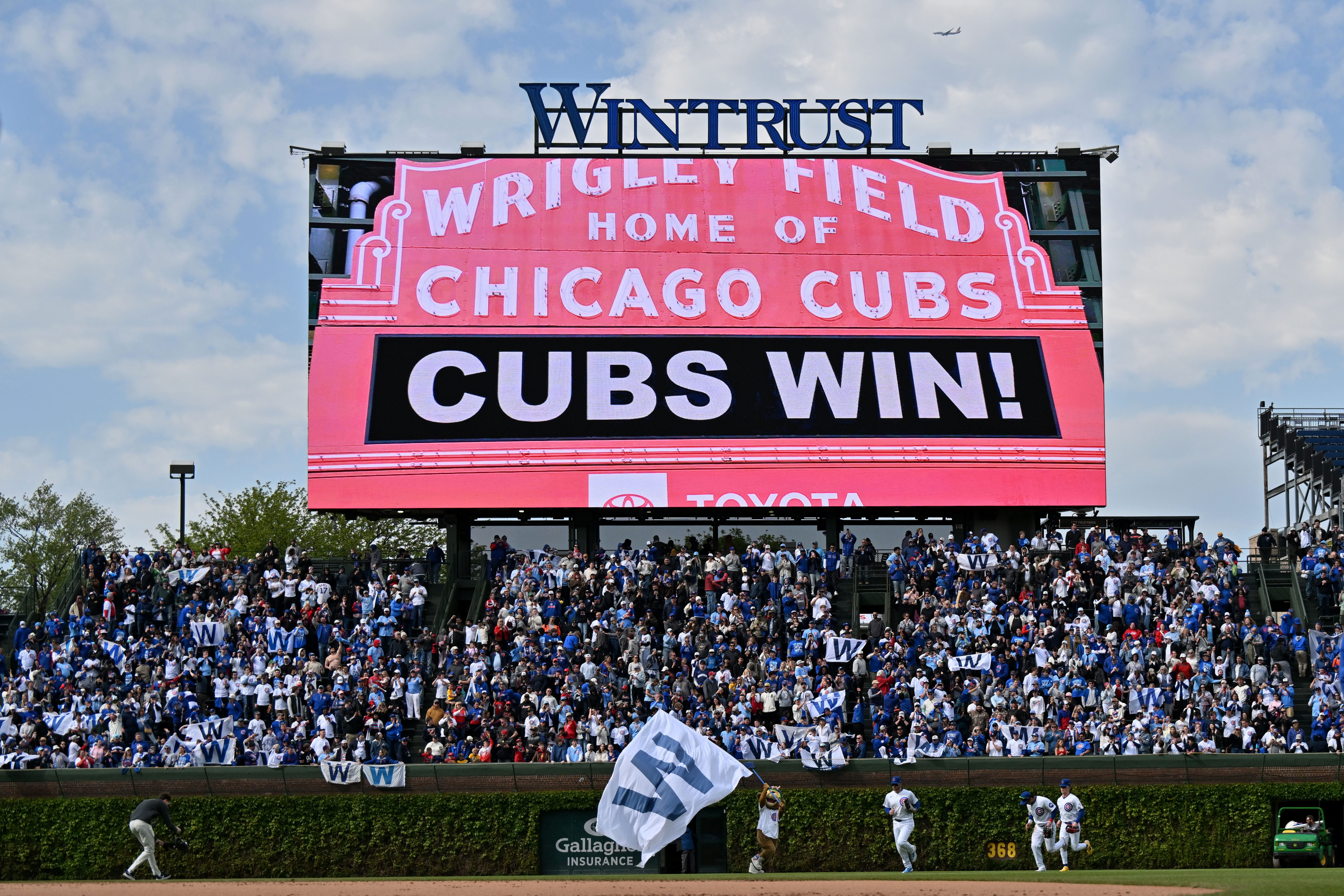 May 3, 2026; Chicago, Illinois, USA; The marquee ÒCubs Win!Ó is seen on the video board as the Chicago Cubs and fans celebrate their victory over the Arizona Diamondbacks at Wrigley Field.