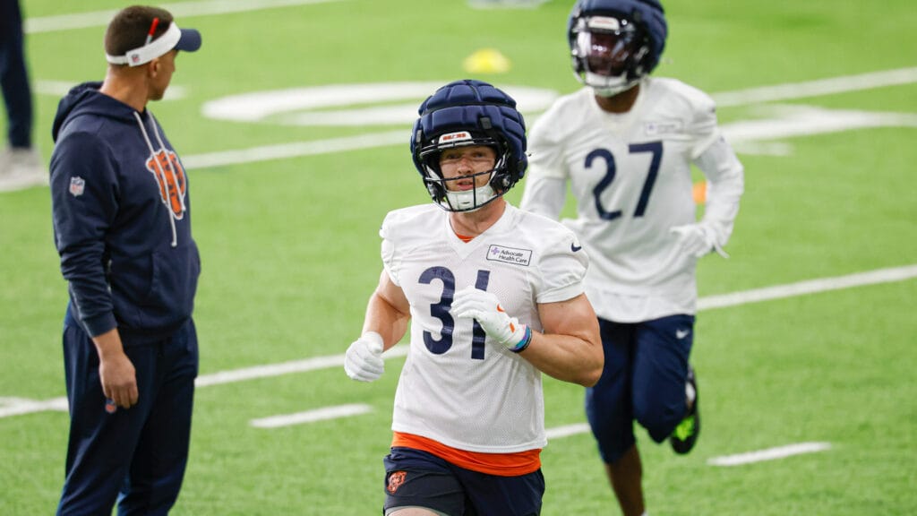 Chicago Bears defensive back Dillon Thieneman (31) runs during Rookie Minicamp at Halas Hall. Mandatory Credit: Kamil Krzaczynski-Imagn Images
