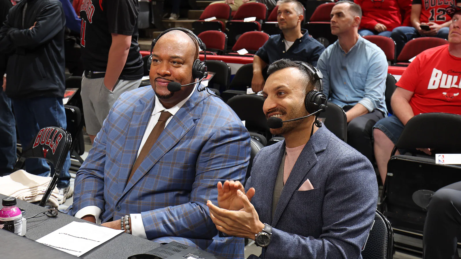 Long-time broadcaster and former Bulls Stacey King (left) alongside Adam Amin (right) – via NBA.com