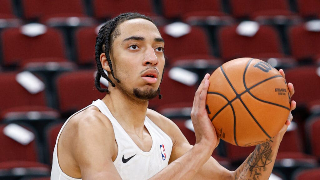 Chicago Bulls forward Noa Essengue (24) warms up before an NBA game against the Atlanta Hawks at United Center. Mandatory Credit: Kamil Krzaczynski-Imagn Images