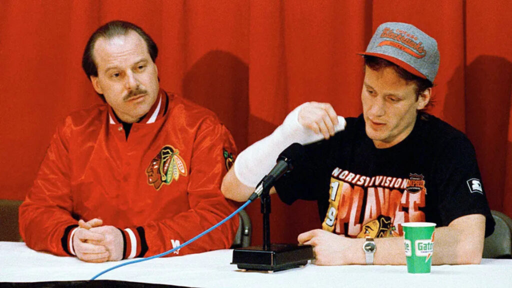 Blackhawks' Mike Keenan and Jeremy Roenick (Photo credit: Mark Elias)