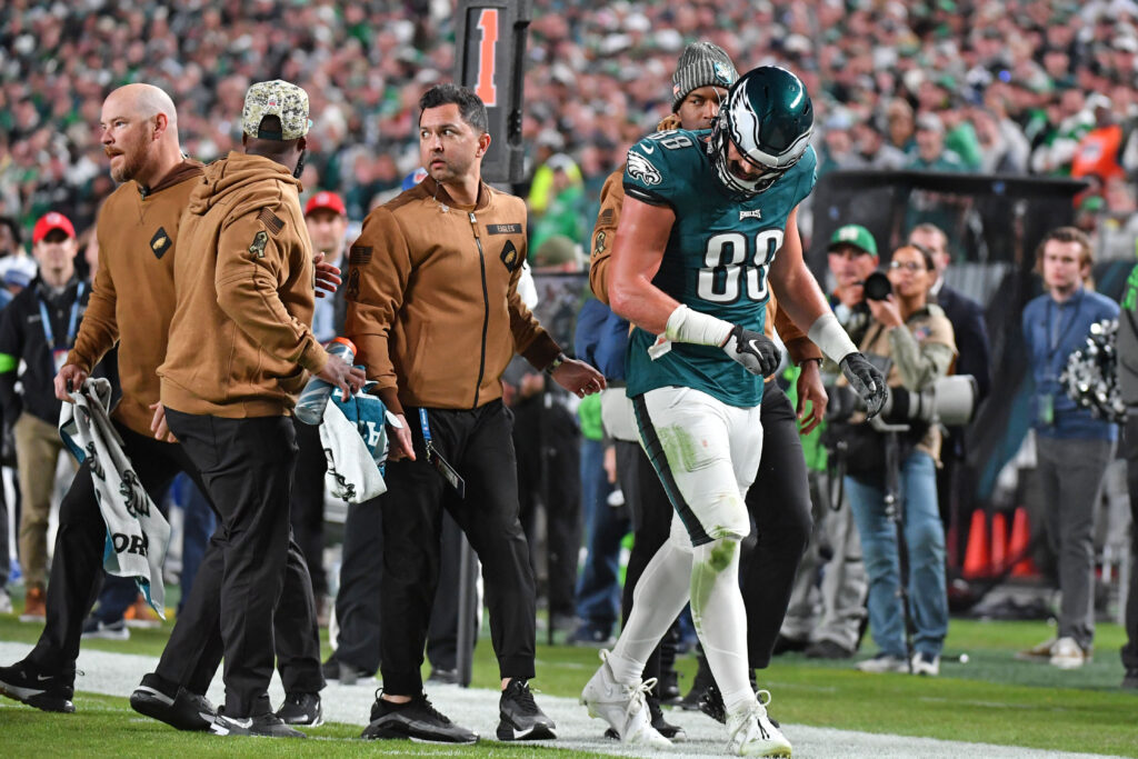Eagles Insights: How the Eagles will compensate for Dallas Goedert’s absence, what Nakobe Dean’s injury means to defense