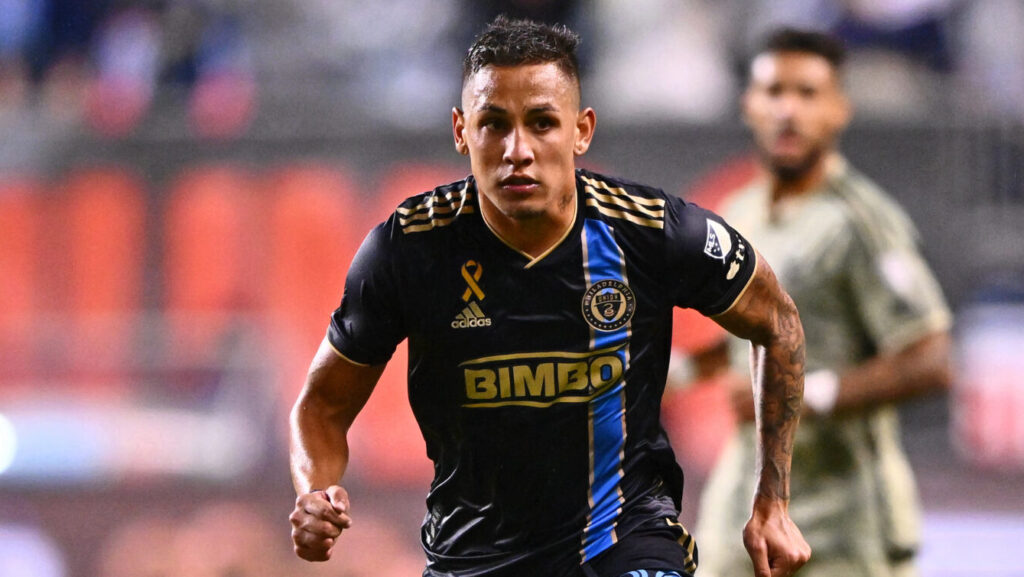 Union sign midfielder Jesus Bueno to multi-year deal