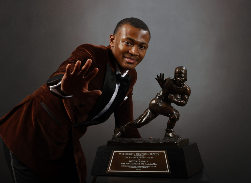 How Eagles WR DeVonta Smith voted for the Heisman Trophy — and why