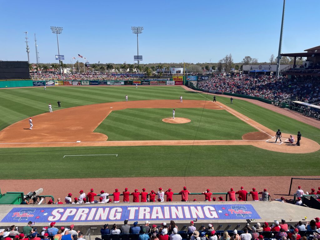 Phillies pitchers dominate in win over Yankees