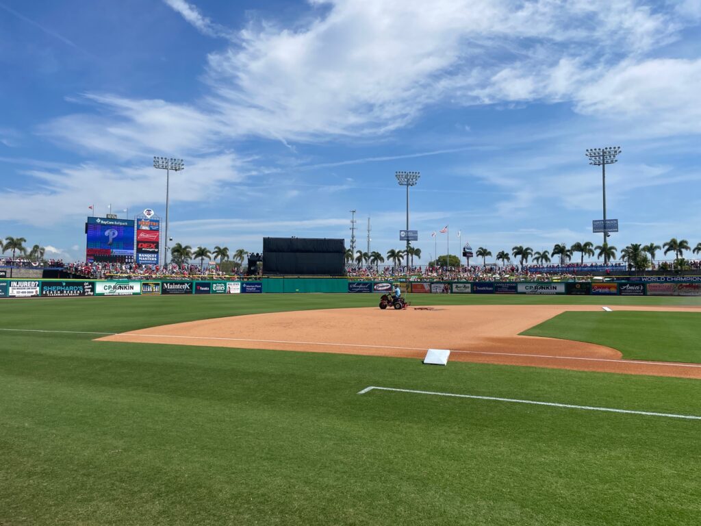 Suarez, Realmuto, Stott shine in Phillies win over Astros