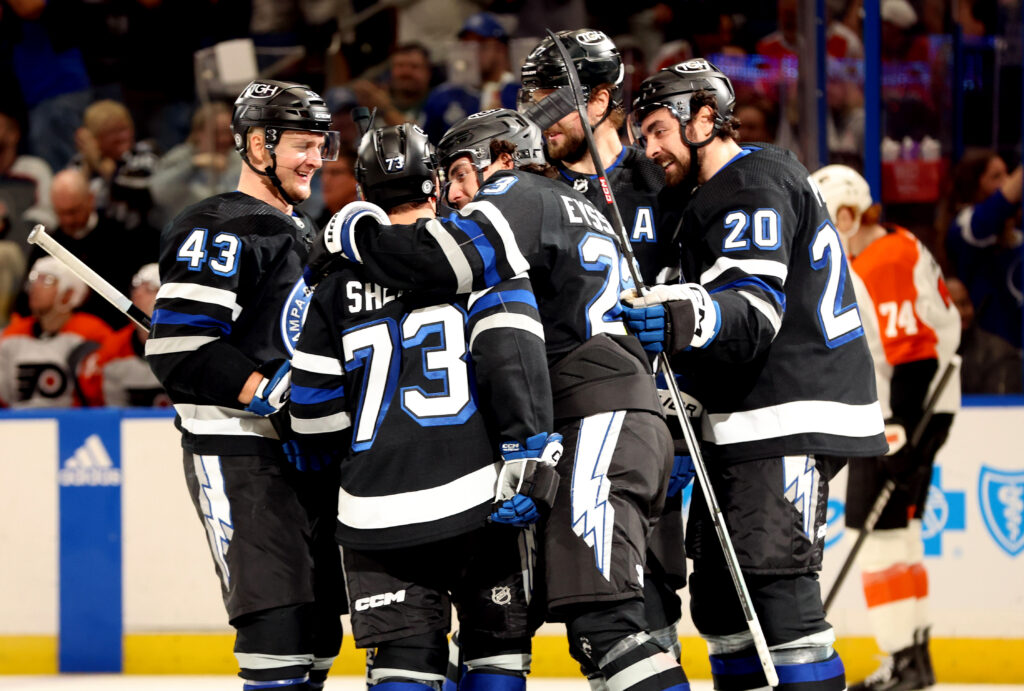 Tortorella ejection overshadows dismal 7-0 Flyers loss to Lightning