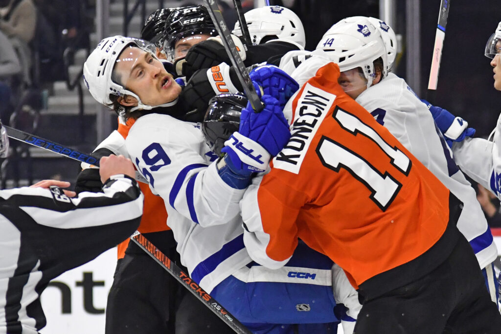 Flyers fortunate that rivals continue to falter, because their play is in need of serious work