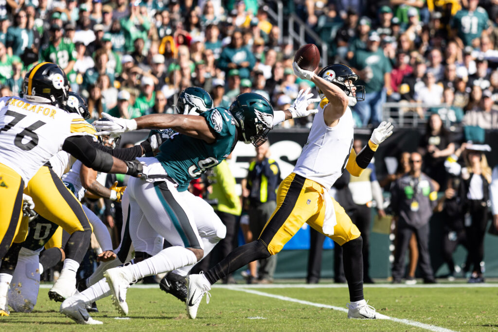 Grading the moves: Eagles trade for former 1st-round QB Kenny Pickett, sign veteran LB Oren Burks