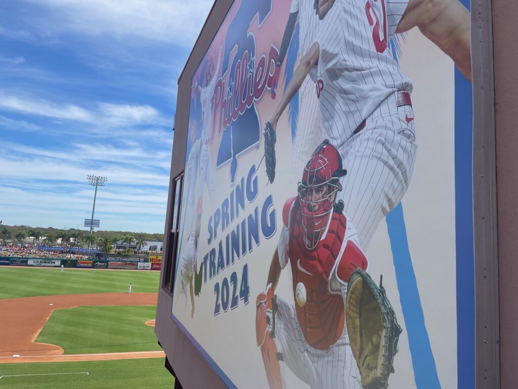Phillies outscore Pirates 1-0 in second half of spring ballgame