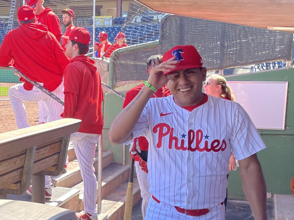 Phillies and Tigers briefly play baseball, nobody scores