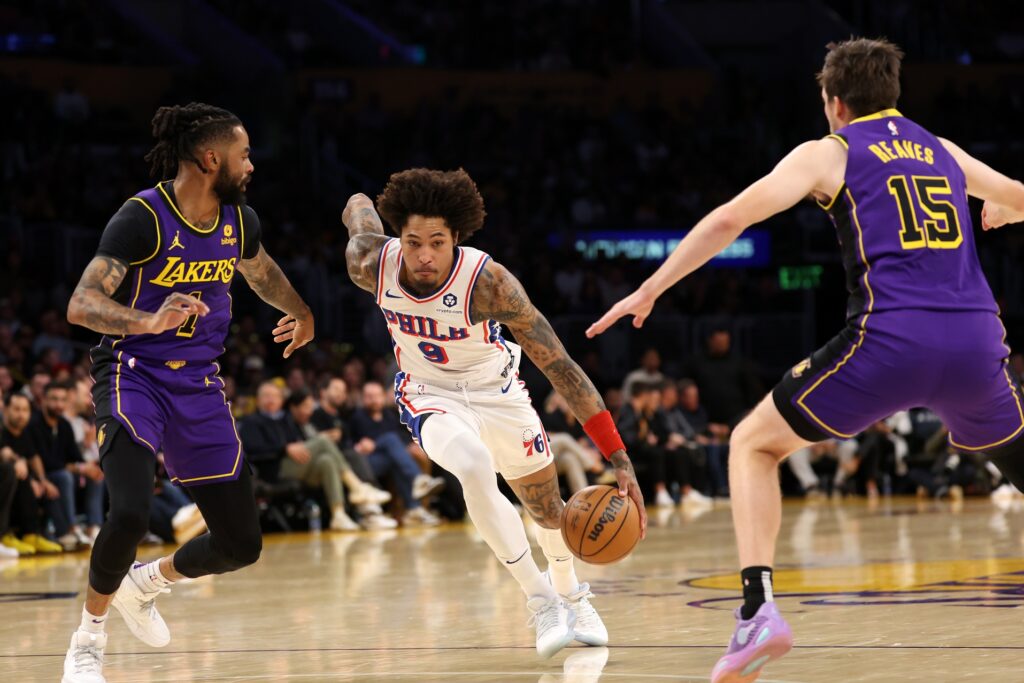 Kelly Oubre driving vs. the Lakers.