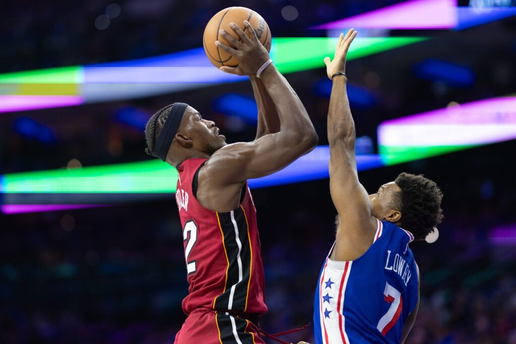 Kyle Lowry defending Jimmy Butler.