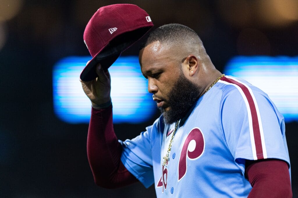 Phillies lose wild extra-inning game to Mets