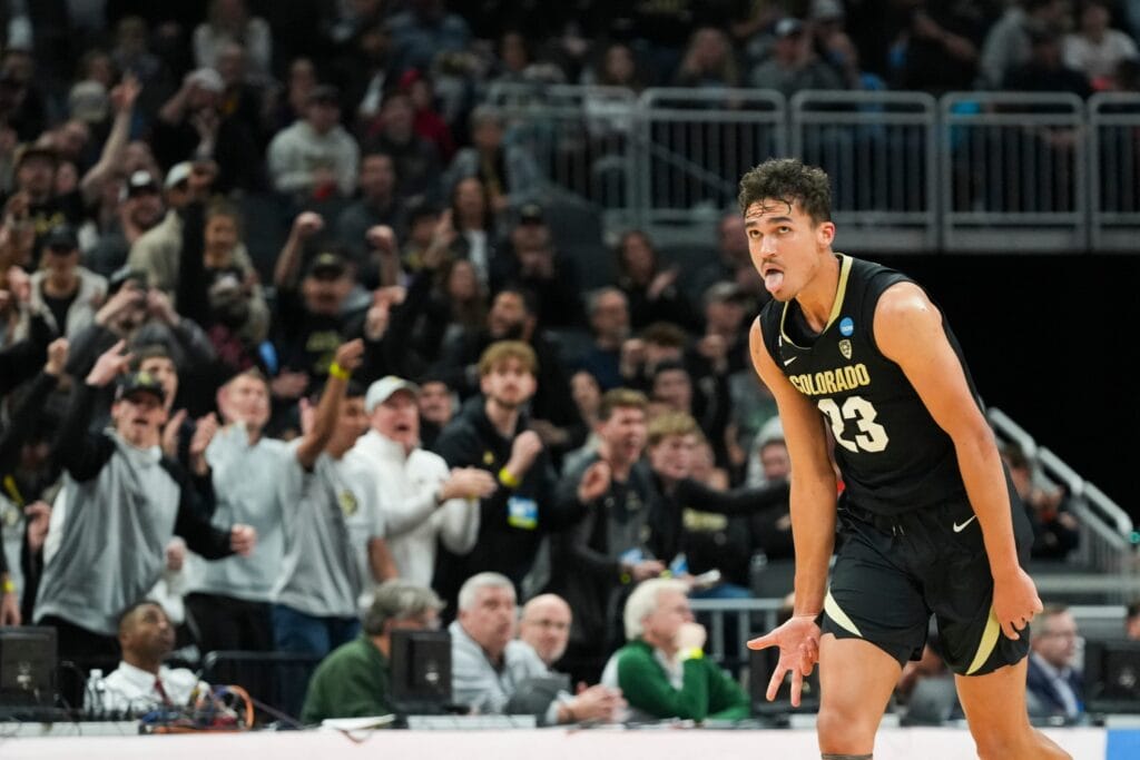 Tristan da Silva celebrating during the NCAA Tournament.
