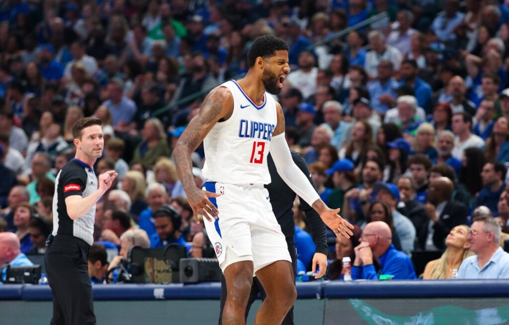 Paul George celebrating a made shot in the Clippers' series vs. the Mavericks.