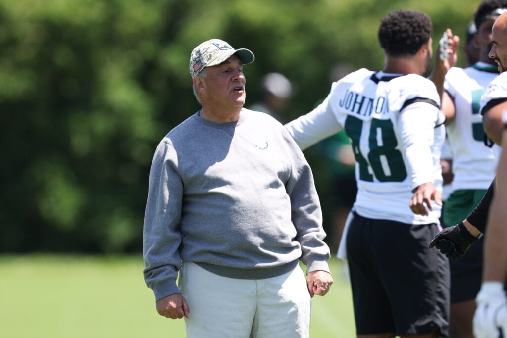 Philadelphia Eagles training camp report: Becton leaves practice, tough day for offense