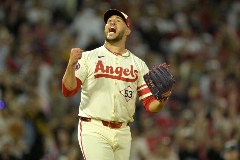 Phillies lose Guardians series but add new weapons