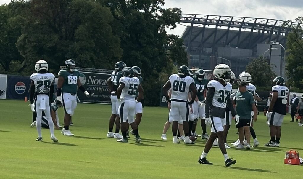 Eagles practice report, Day 5: 1st day in pads, more O-line shuffling, key role developing for Quinyon Mitchell