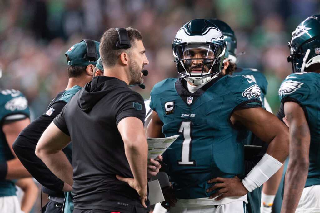 Bowen: Believe it or not, every Eagles loss isn’t on Jalen Hurts, even when he throws a pick