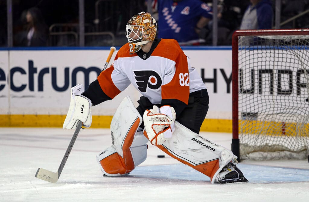 Kolosov stands out in Flyers preseason debut, outplays Fedotov